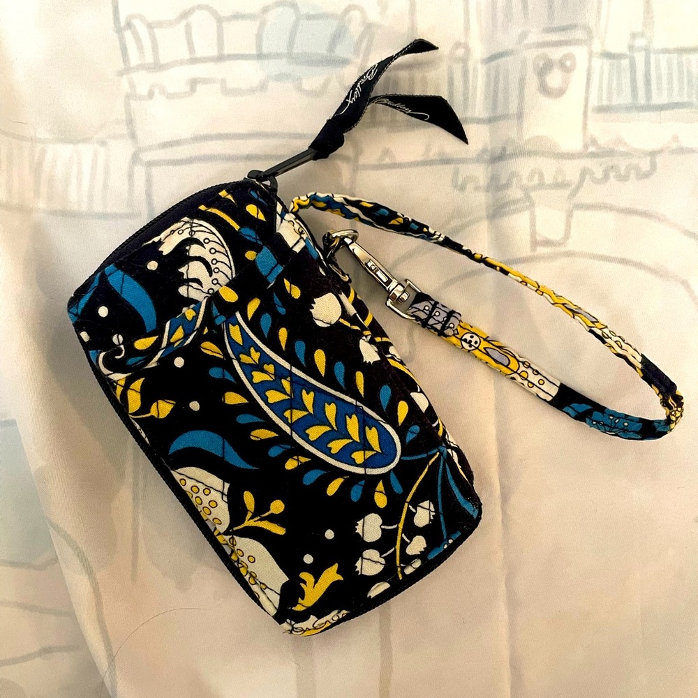 Vera Bradley Wrist Wallet in Ellie Blue